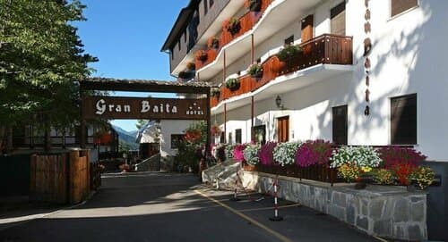 Внешний вид отеля Hotel Gran Baita