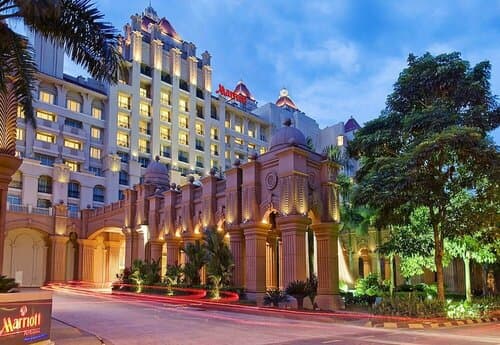 Внешний вид отеля Putrajaya Marriott Hotel