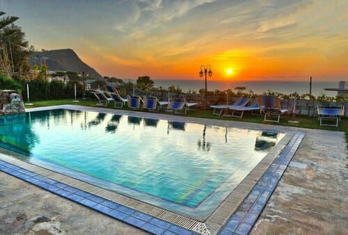 Внешний вид отеля Hotel Villa Cimmentorosso