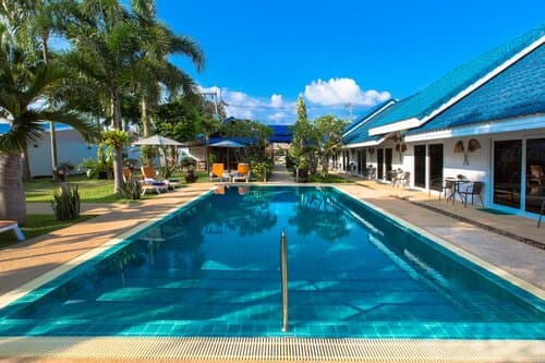 Внешний вид отеля Phuket Airport Hotel