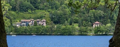Внешний вид отеля Le Manoir au Lac