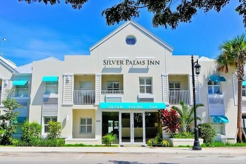 Внешний вид отеля Silver Palms Inn