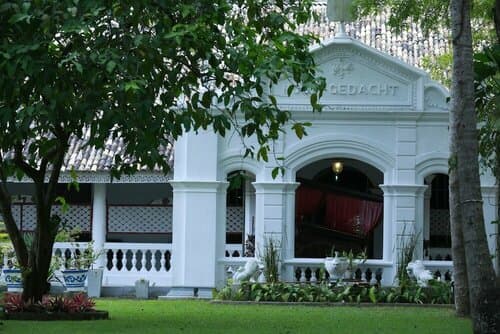 Внешний вид отеля Nooit Gedacht Heritage Hotel-Original Dutch Governor's House