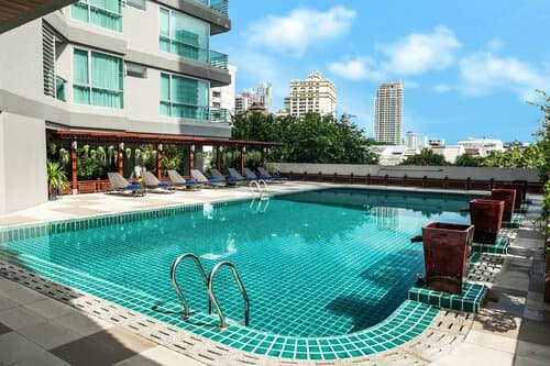 Внешний вид отеля Adelphi Grande Sukhumvit в Бангкоке