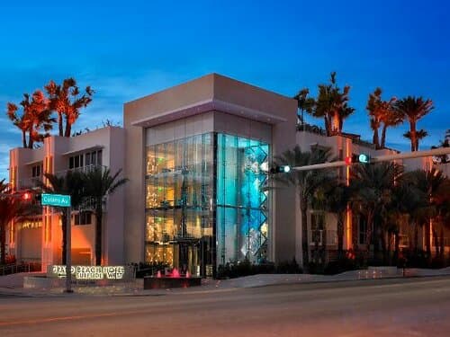 Внешний вид отеля Grand Beach Hotel Surfside West