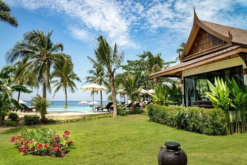 Внешний вид отеля Lanta Palace Resort And Beach Club