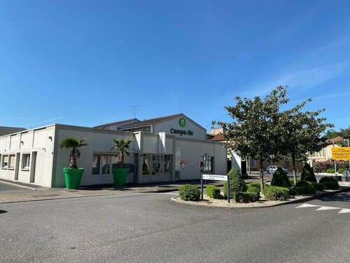 Внешний вид отеля Campanile Albi Centre