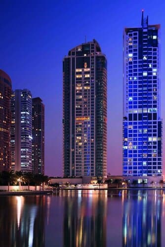 Внешний вид отеля Movenpick Hotel - Башни Джумейра Лейк