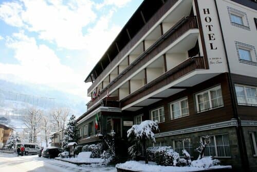 Внешний вид отеля Hotel Larice Bianco