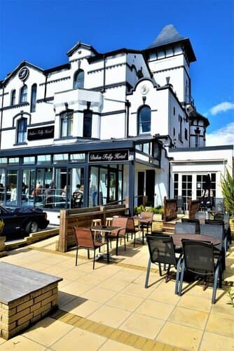 Внешний вид отеля Dukes Folly Hotel