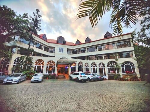 Внешний вид отеля Ravine Hotel