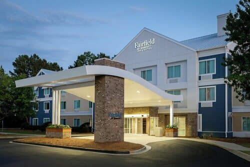 Внешний вид отеля Fairfield Inn by Marriott Savannah Airport