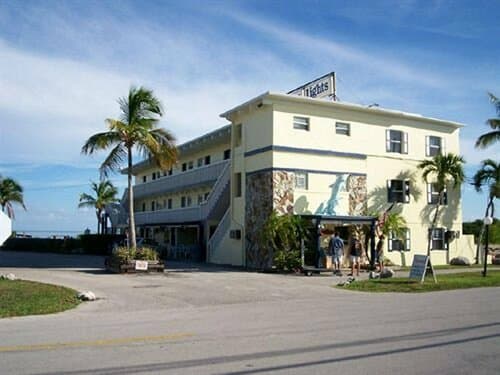 Внешний вид отеля Fisher Inn Resort & Marina