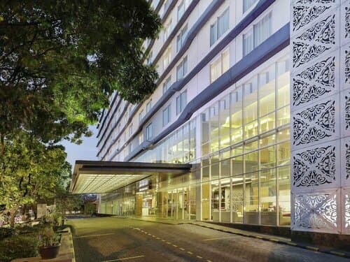 Внешний вид отеля Mercure Bandung Nexa Supratman