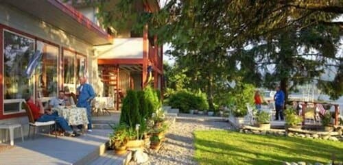 Внешний вид отеля Black Bear Inn