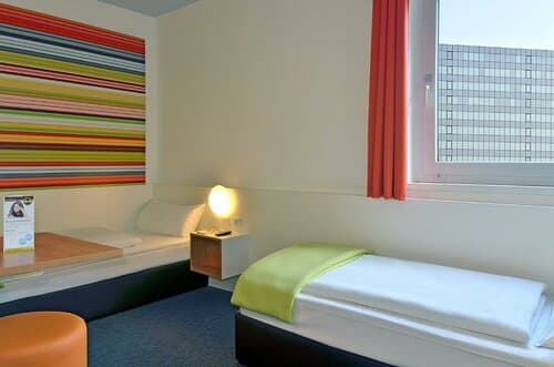 Внешний вид отеля B&b Hotel Frankfurt-Niederrad