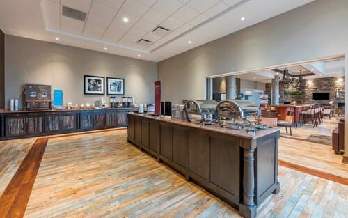 Внешний вид отеля Hampton Inn by Hilton Sydney Nova Scotia