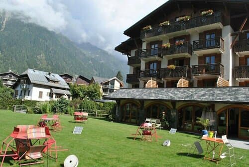 Внешний вид отеля Hotel L'Oustalet
